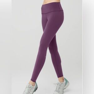 🚫SOLD Alo yoga 7/8 dark plum airbrush leggings XXS